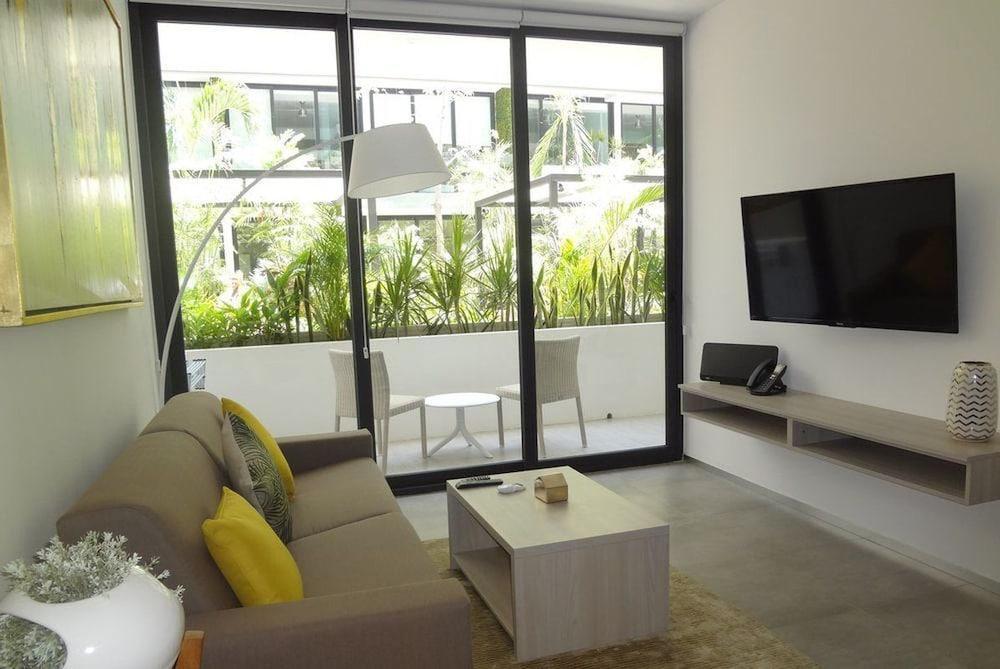 The City Luxury Suites Playa del Carmen Kültér fotó