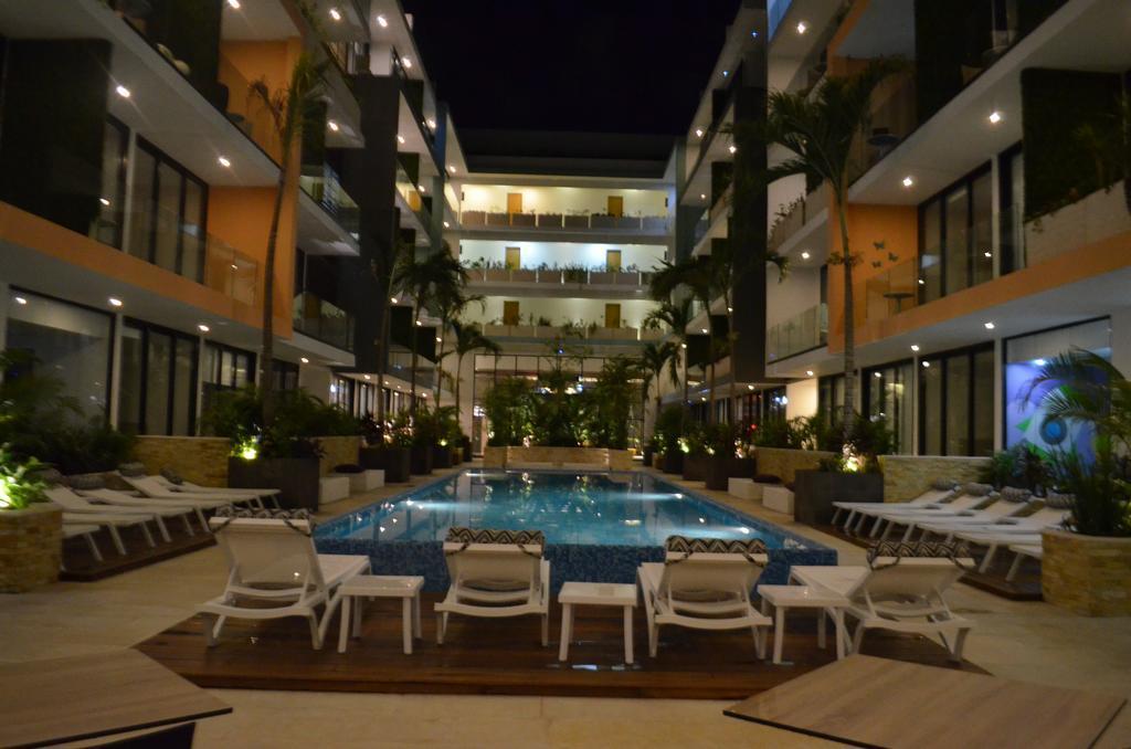 The City Luxury Suites Playa del Carmen Kültér fotó